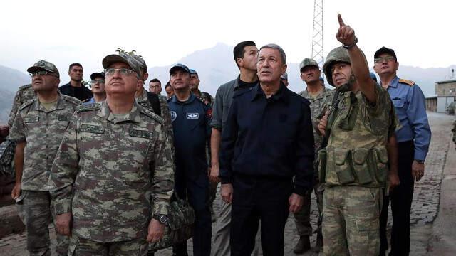 Son Dakika! Bakan Akar: Önümüzdeki Günlerde Terörü Mutlaka Sona Erdireceğiz