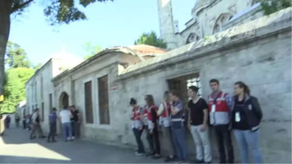 Yıldırım, İlhan Varank'ın Kabrini Ziyaret Etti