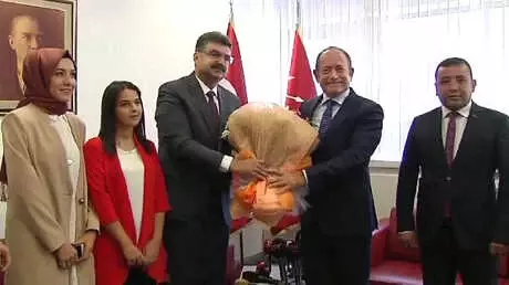 AK Parti'den CHP'ye Bayram Ziyareti