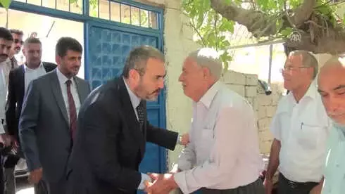 AK Parti Genel Başkan Yardımcısı Ünal, İhtiyaç Sahibi Aileler ile Şehit Ailesini Ziyaret Etti AK Parti Genel Başkan Yardımcısı Ünal, İhtiyaç Sahibi Aileler ile Şehit Ailesini Ziyaret Etti