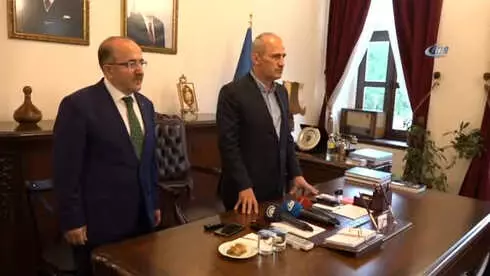 Bakan Turhan: 'Ülkemiz Çok Kritik Günlerden Geçiyor' Bakan Turhan: 'Ülkemiz Çok Kritik Günlerden Geçiyor'