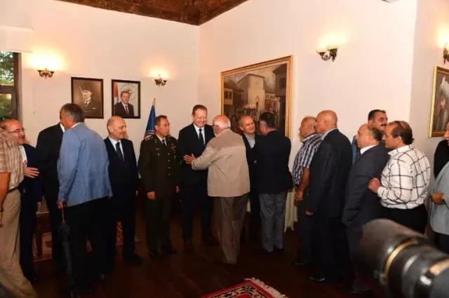 Bakan Turhan: 'Ülkemiz Çok Kritik Günlerden Geçiyor' Bakan Turhan: 'Ülkemiz Çok Kritik Günlerden Geçiyor'