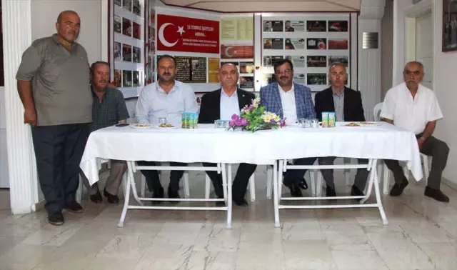 Taşova'da Bayramlaşma Yapıldı Taşova'da Bayramlaşma Yapıldı