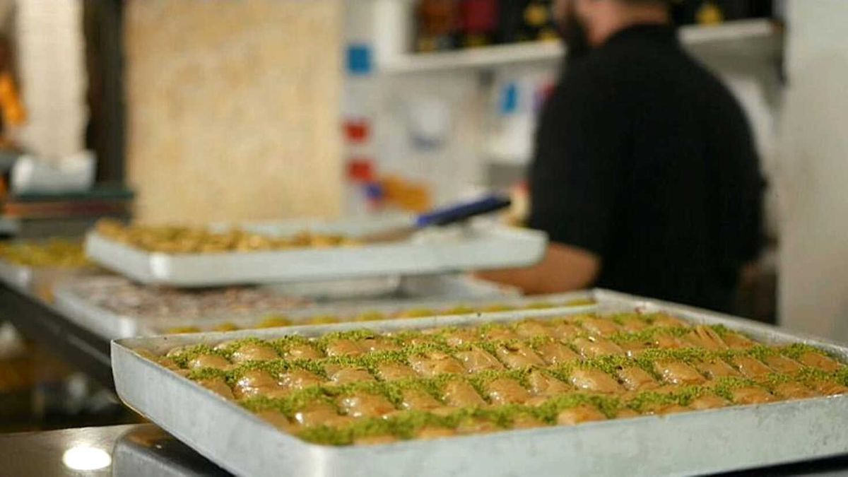Avrupa'da Türk Lezzetleri - Baklava: Un Merzifon'dan, Fıstık Antep'ten