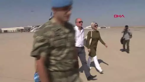 Şırnak'ta Üs Bölgesinde Nöbetteki Askere Bayramda Anne- Baba Sürprizi Özel Hd 1 Şırnak'ta Üs Bölgesinde Nöbetteki Askere Bayramda Anne- Baba Sürprizi Özel Hd 1