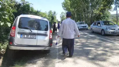 Otomobil ile Hafif Ticari Araç Çarpıştı: 6 Yaralı