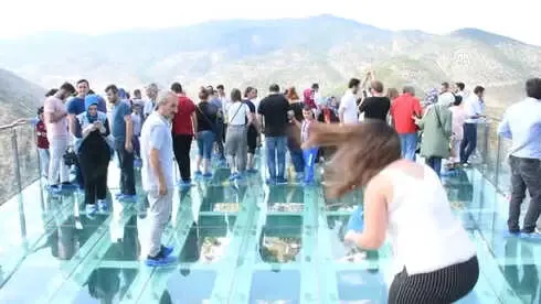 Turizm Destinasyonları Doldu Taştı Turizm Destinasyonları Doldu Taştı