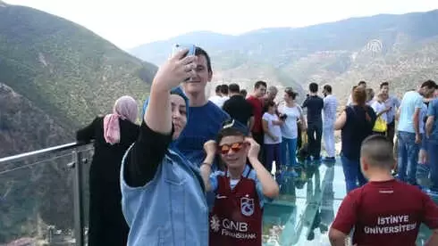 Turizm Destinasyonları Doldu Taştı Turizm Destinasyonları Doldu Taştı