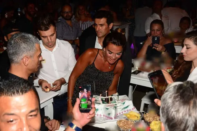 41'inci Yaşını Hakan Altun Sahnesinde Kutladı