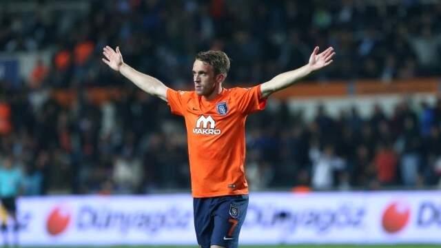 Fenerbahçe, Başakşehir'in Yıldızı Edin Visca İçin Harekete Geçti