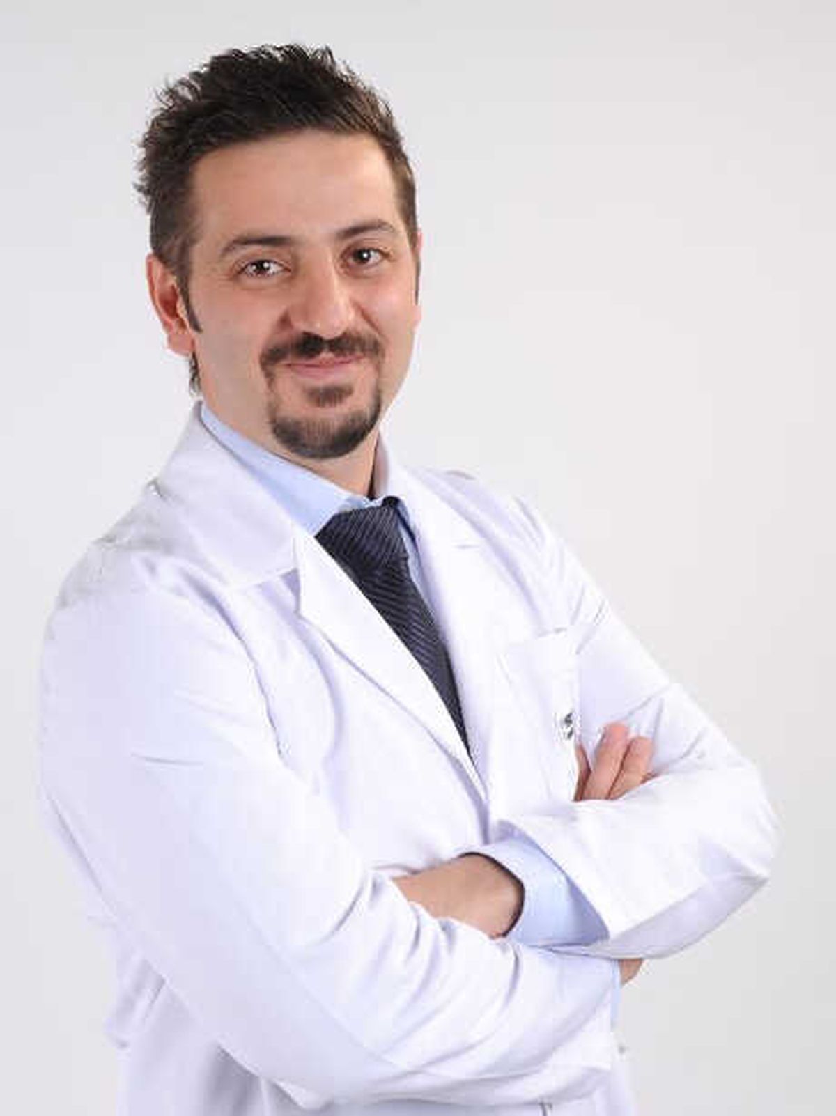 Op. Dr. Ulaş Çınar: Bölgesel Aşırı Terleme Kaderiniz Olmasın