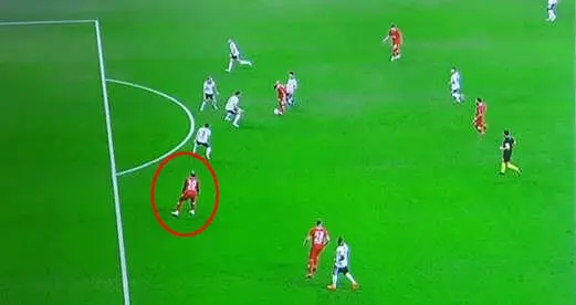 Beşiktaş-Antalyaspor Maçında Tartışmalı VAR Kararı