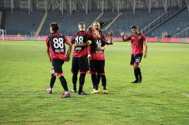 Gençler'den Gol Yağmuru Gençler'den Gol Yağmuru