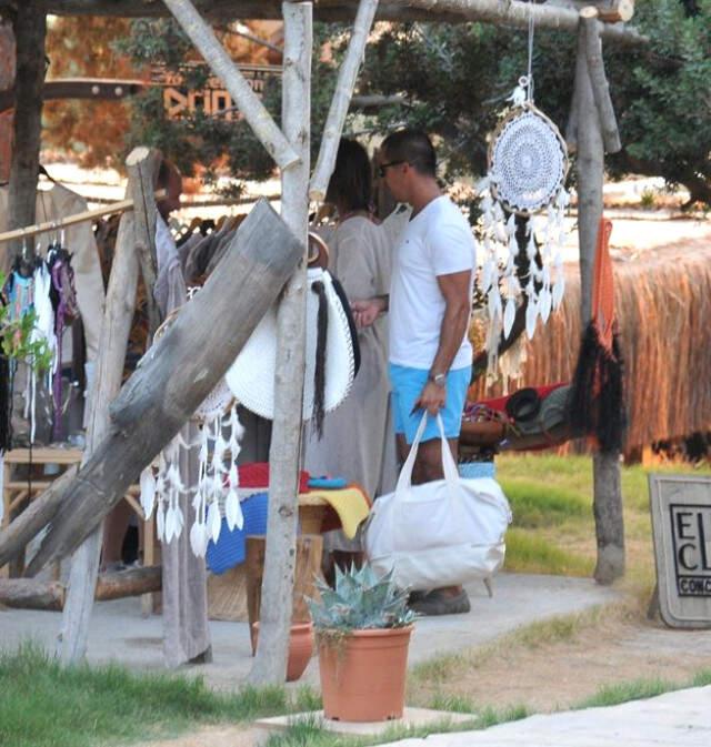 Ünlü Manken Hande Subaşı, Sevgilisiyle Çeşme Tatilinde Görüntülendi