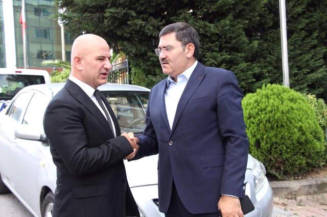 AK Parti İlçe Başkanı Mahmut Eminmollaoğlu, Özulaş Başkanı Sedat Şahin'i Ziyaret Etti