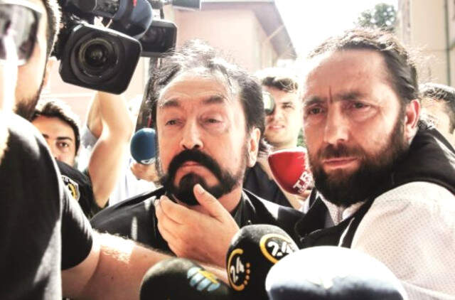 Cezaevindeki Adnan Oktar ve Üyelerine, Para Aktaran 'Örgüt Kasası' Avukat Tutuklandı