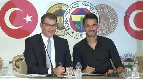 Damien Comolli: '2-3 Pozisyon İçin Transfer Çalışmalarımız Devam Ediyor' Damien Comolli: '2-3 Pozisyon İçin Transfer Çalışmalarımız Devam Ediyor'