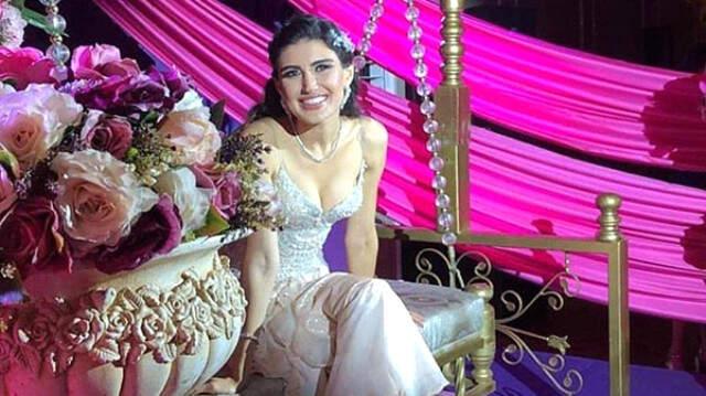 Didem Soydan, Kına Gecesine Taht Üzerinden Gelen İdil Fırat'ı Eleştirdi