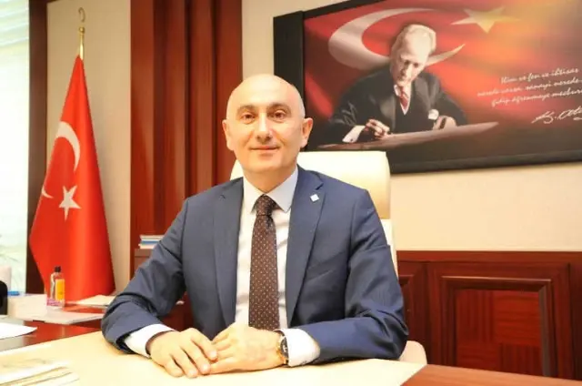 Rektör Yılmaz'dan 30 Ağustos Zafer Bayramı Kutlaması