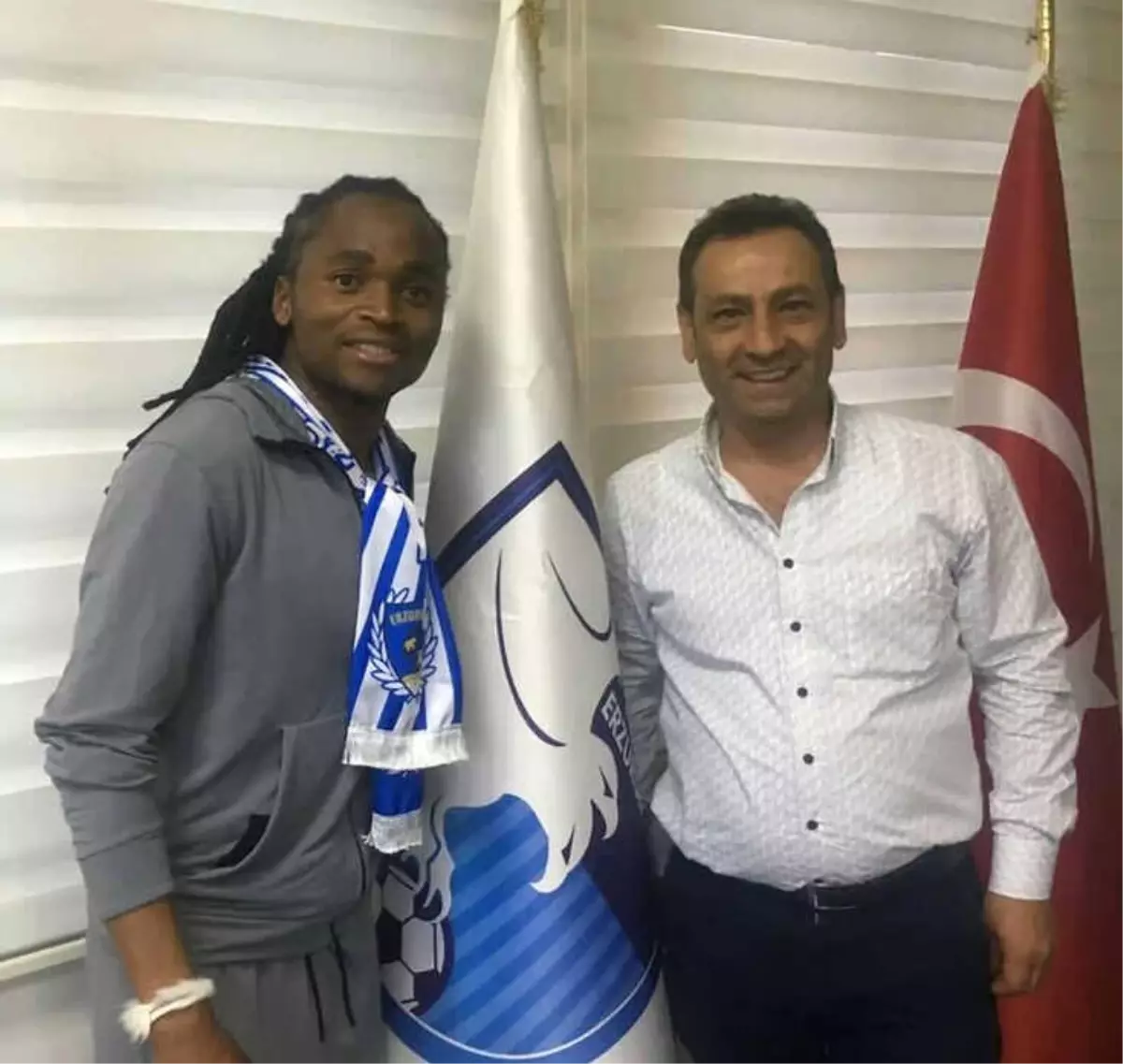 Bb. Erzurumspor Tshabalala'yı Kadrosuna Kattı