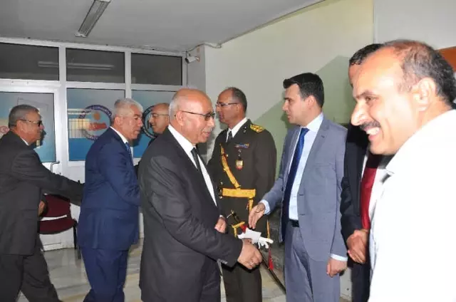 İslahiye'de 30 Ağustos Zafer Bayramı Kutlandı İslahiye'de 30 Ağustos Zafer Bayramı Kutlandı