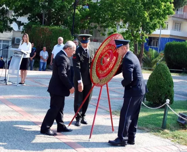 Manisa'nın İlçelerinde 'Zafer' Coşkusu Manisa'nın İlçelerinde 'Zafer' Coşkusu