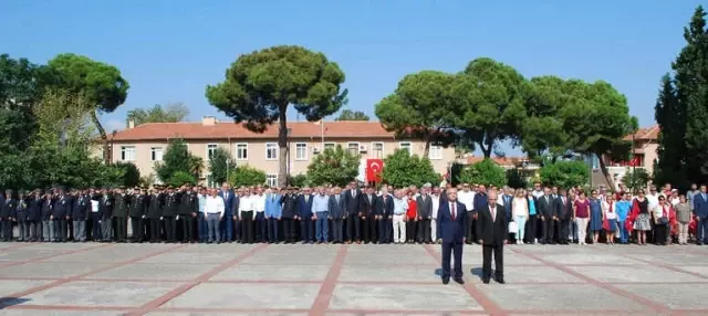 Manisa'nın İlçelerinde 'Zafer' Coşkusu Manisa'nın İlçelerinde 'Zafer' Coşkusu