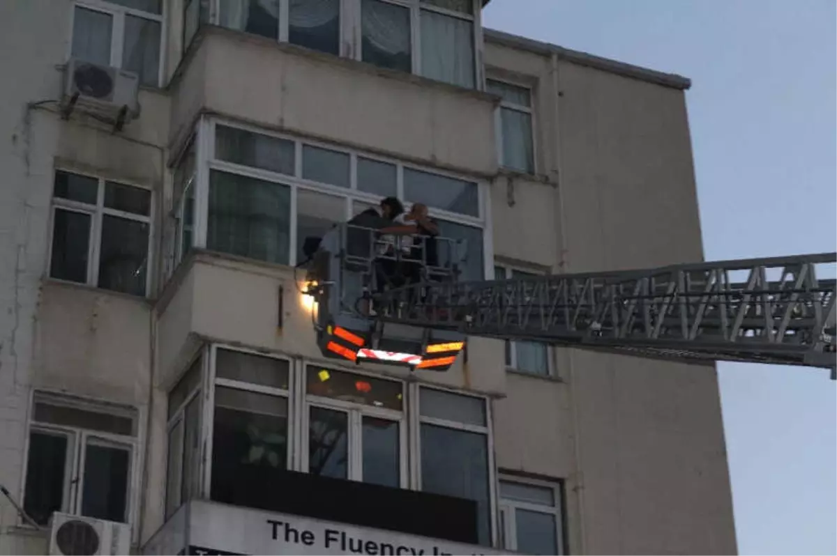 Şişli Emekli Subay Evleri'nde Korkutan Yangın