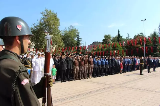 Trabzon'da 30 Ağustos Zafer Bayramı Kutlamaları Trabzon'da 30 Ağustos Zafer Bayramı Kutlamaları