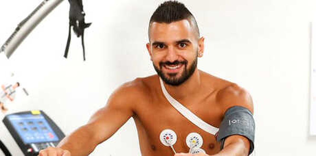Aziz Behich Psv'ye Transfer Oldu!