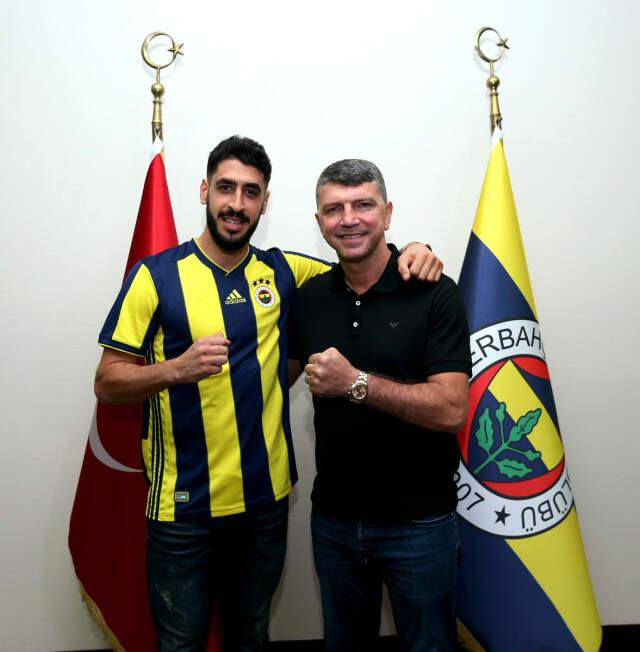 Galatasaray'dan Ayrılan Tolga Ciğerci, Fenerbahçe Forması Giydi