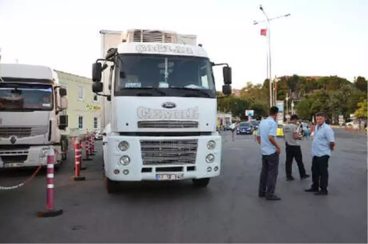 Gelibolu'da Kamyonun Çarptığı Yaya Öldü