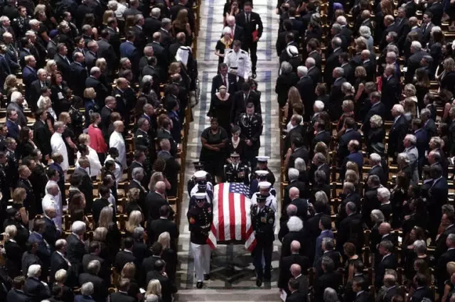 ABD'li Senatör Mccain'in Cenaze Töreni Düzenlendi ABD'li Senatör Mccain'in Cenaze Töreni Düzenlendi
