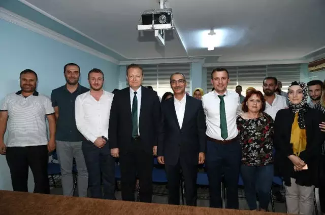 Vali Yavuz ve Milletvekili Balta, Türkiye Gazetesi ve İhlas Pazarlama İl Temsilciliğini Ziyaret Etti Vali Yavuz ve Milletvekili Balta, Türkiye Gazetesi ve İhlas Pazarlama İl Temsilciliğini Ziyaret Etti