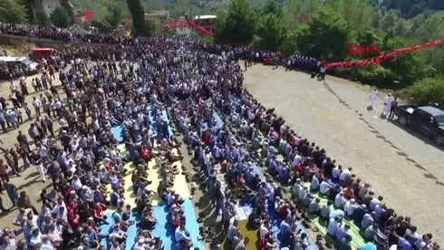 Zonguldak'ta Şehit Recep Turan'ı Binlerce Kişi Son Yolculuğuna Uğurladı Aktüel Hd 1 Zonguldak'ta Şehit Recep Turan'ı Binlerce Kişi Son Yolculuğuna Uğurladı Aktüel Hd 1