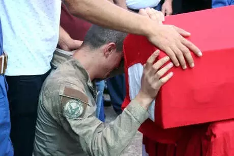 Zonguldaklı Şehidi, Binlerce Kişi Son Yolculuğuna Uğurladı Zonguldaklı Şehidi, Binlerce Kişi Son Yolculuğuna Uğurladı