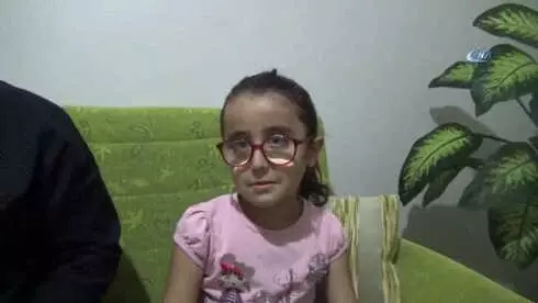 Baba Görmeyen Gözleri ile Çocuklarının Gözü Oldu Baba Görmeyen Gözleri ile Çocuklarının Gözü Oldu