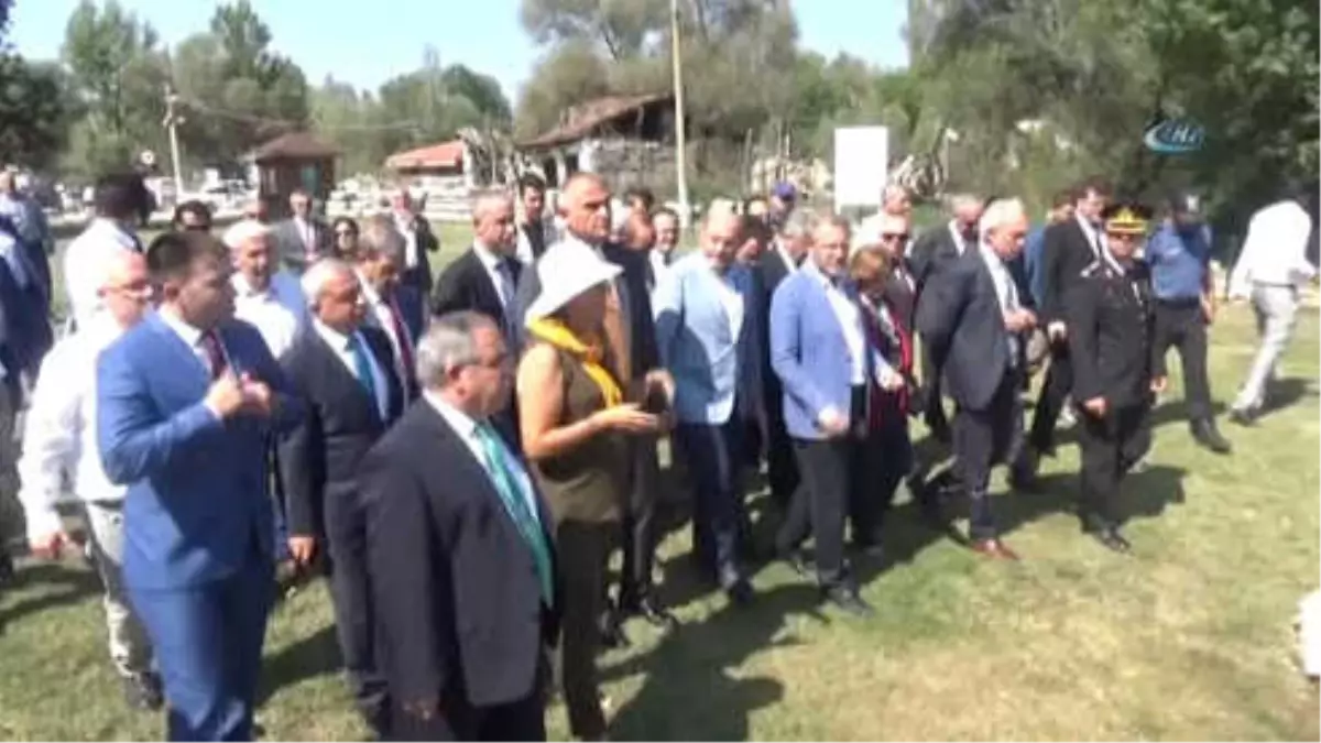 Bakan Ersoy: 'Aizonai Antik Kenti'nin Bölge Turizmine Kazandırılması İçin Gerekli Desteği Vereceğiz'