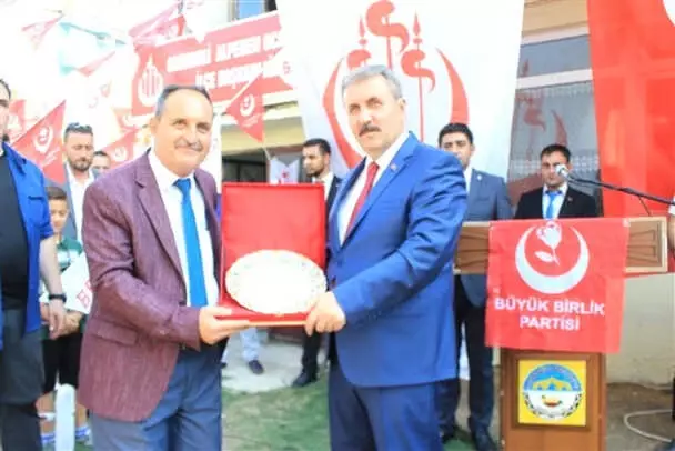 Şair Nazilli'den Destici'ye 15 Temmuz Plaketi