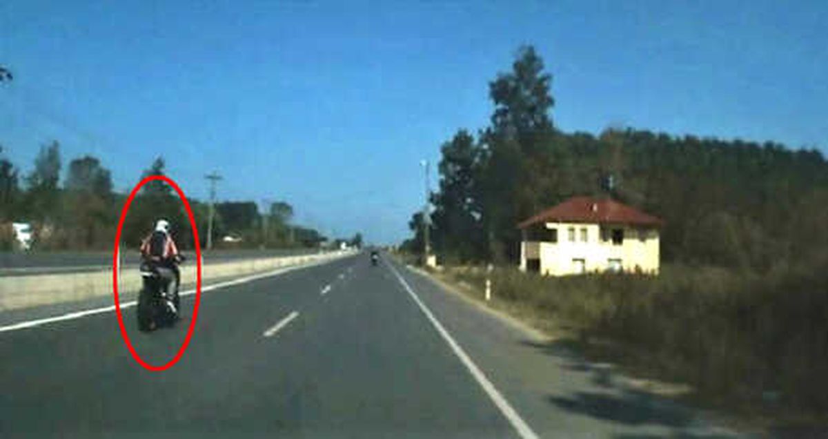 Sakarya'da 7 Kişinin Öldüğü Kazaya Karışan Motosikletli Gurubun Son Anları Kameralara Yansıdı
