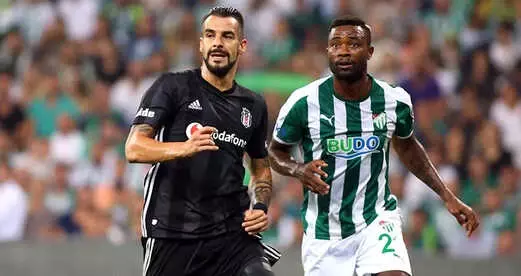 Beşiktaş Deplasmanda Bursaspor'la 1-1 Berabere Kaldı Beşiktaş Deplasmanda Bursaspor'la 1-1 Berabere Kaldı