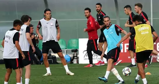 A Milli Futbol Takımı, Rusya ve İsveç Maçının Hazırlıklarına Başladı