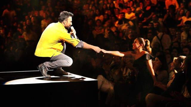 Astrolog Nuray Sayarı,Tarkan ve Kenan Doğulu'nun Baba Olacağını Seren Serengil'in Boşanacağını Söyledi