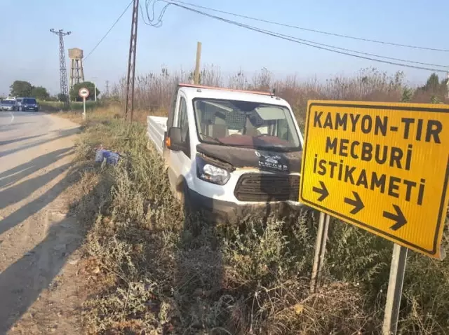 Bursa'da Kamyonet ile Motosiklet Çarpıştı: 1 Ölü Bursa'da Kamyonet ile Motosiklet Çarpıştı: 1 Ölü