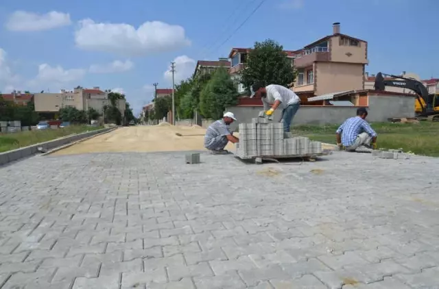 Ergene'de 2 Mahallede 138 Cadde ve Sokakta Yol Çalışması Yapıldı