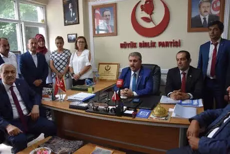 BBP Lideri Destici: Türkiye, Yeni Göç Dalgasıyla Karşı Karşıya Kalabilir BBP Lideri Destici: Türkiye, Yeni Göç Dalgasıyla Karşı Karşıya Kalabilir