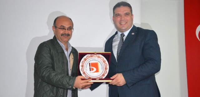 Anadolu Üniversitesi Rektörlüğüne Atanan Şafak Ertan Çomaklı Kimdir?