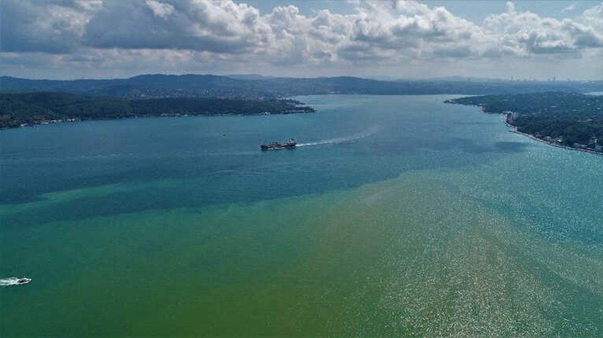 Çamura Bulanan İstanbul Boğazı Havadan Görüntülendi