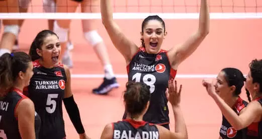 A Milli Kadın Voleybol Takımı Yarı Finale Yükseldi