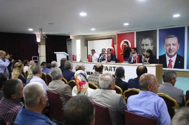 AK Parti'den 'Daraltılmış Danışma Meclisi' Toplantısı AK Parti'den 'Daraltılmış Danışma Meclisi' Toplantısı